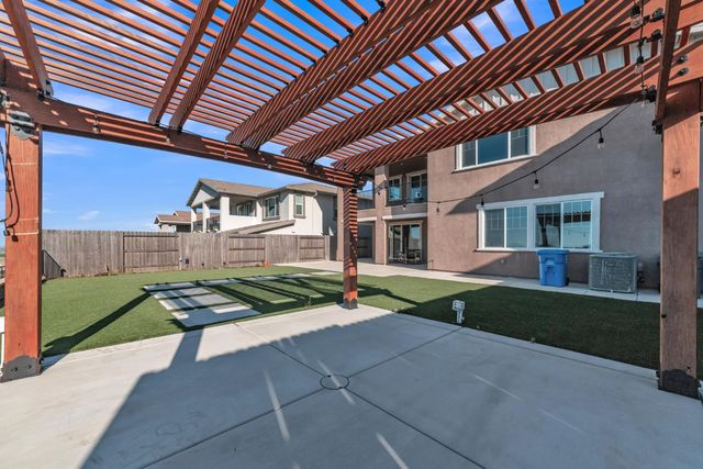 4651 Scenic Vista Dr, Folsom, CA 95630