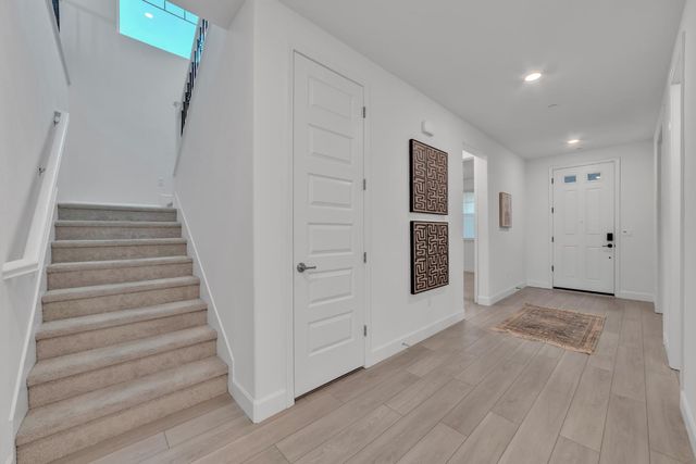 4651 Scenic Vista Dr, Folsom, CA 95630