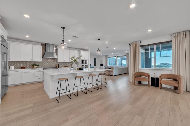 4651 Scenic Vista Dr, Folsom, CA 95630