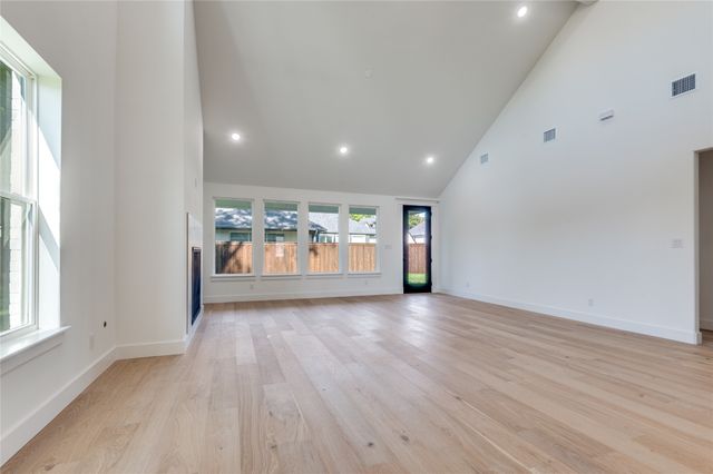 99 Kay Lane, Westworth Village, TX 76114