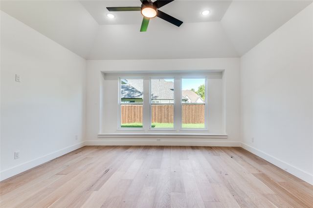99 Kay Lane, Westworth Village, TX 76114