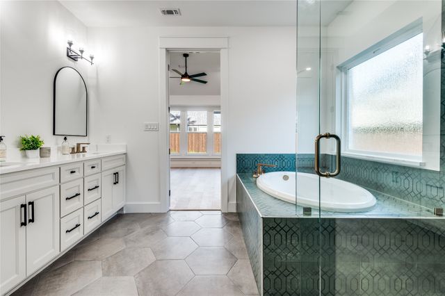 99 Kay Lane, Westworth Village, TX 76114