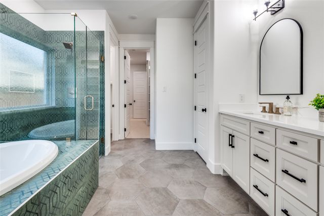 99 Kay Lane, Westworth Village, TX 76114