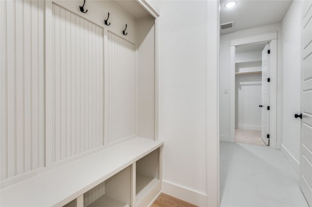 99 Kay Lane, Westworth Village, TX 76114