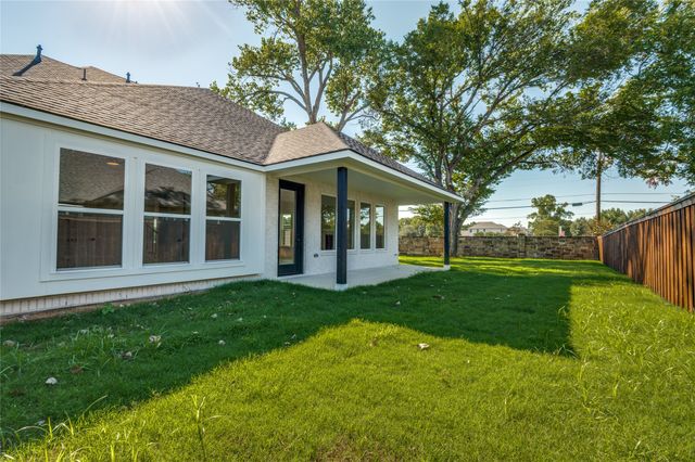 99 Kay Lane, Westworth Village, TX 76114