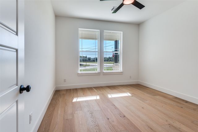99 Kay Lane, Westworth Village, TX 76114