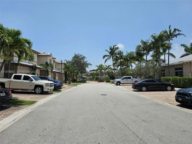 2014 Marsh Harbor Dr, Riviera Beach, FL 33404