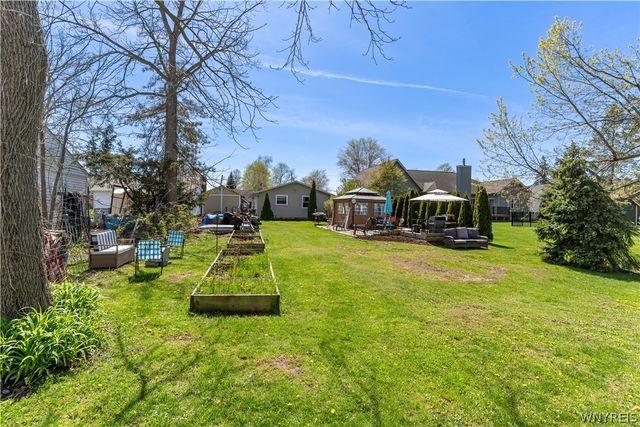 71 Sunset Drive, Wheatfield, NY 14304