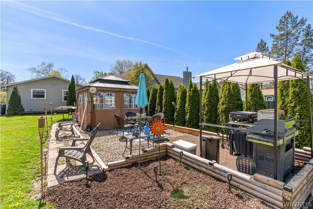 71 Sunset Drive, Wheatfield, NY 14304