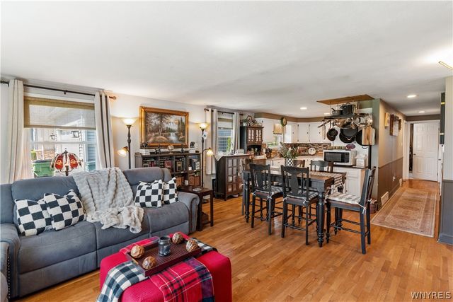 71 Sunset Drive, Wheatfield, NY 14304