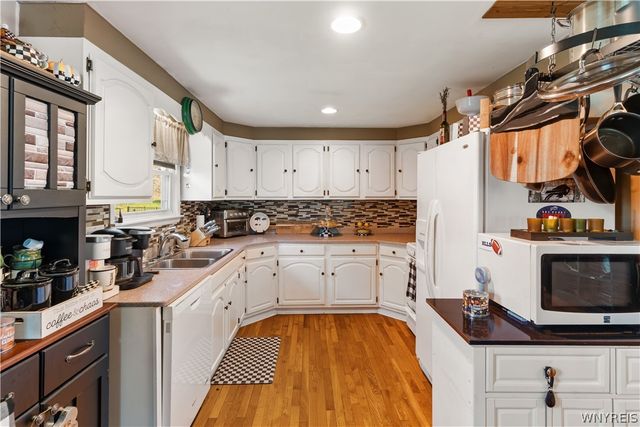 71 Sunset Drive, Wheatfield, NY 14304