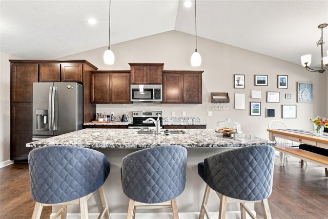 2616 6th Avenue SW, Altoona, IA 50009