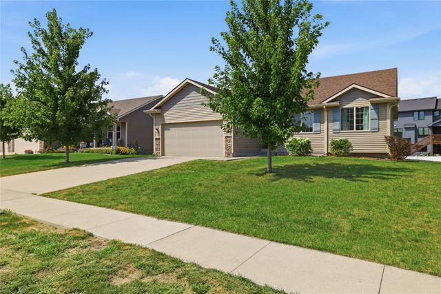 2616 6th Avenue SW, Altoona, IA 50009