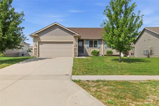 2616 6th Avenue SW, Altoona, IA 50009