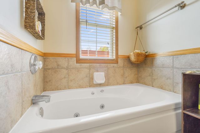 5363 Cloverdale Lane, Battlefield, MO 65619