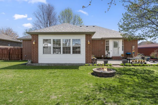 5363 Cloverdale Lane, Battlefield, MO 65619