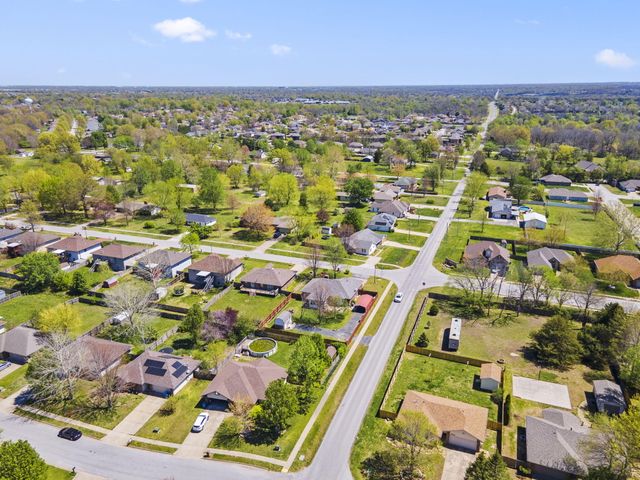 5363 Cloverdale Lane, Battlefield, MO 65619