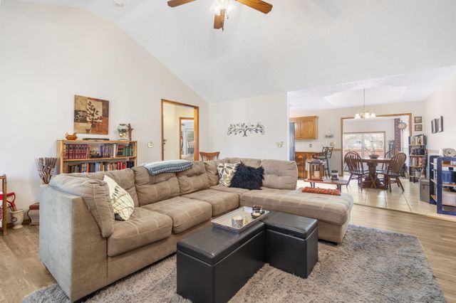 5363 Cloverdale Lane, Battlefield, MO 65619