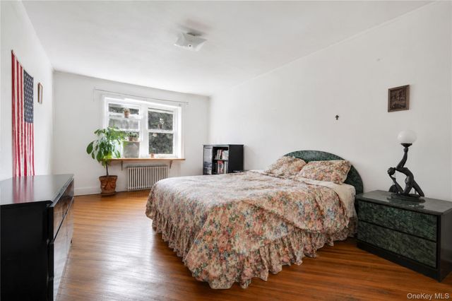 67-10 Selfridge Street, Forest Hills, NY 11375
