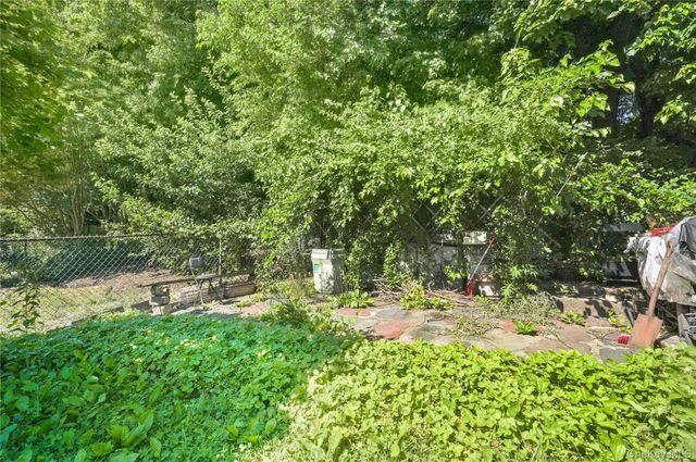 67-10 Selfridge Street, Forest Hills, NY 11375