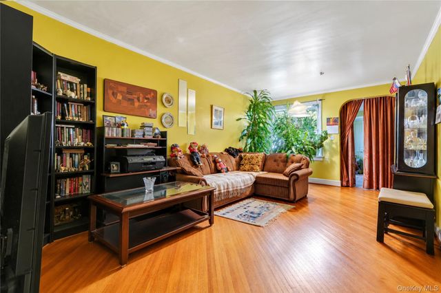 67-10 Selfridge Street, Forest Hills, NY 11375