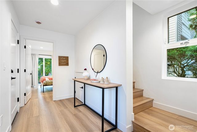 8522 23rd Avenue NE, Seattle, WA 98115