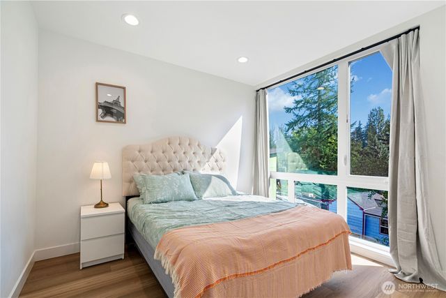 8522 23rd Avenue NE, Seattle, WA 98115