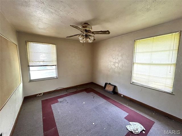 1823 N Belt, Belleville, IL 62221
