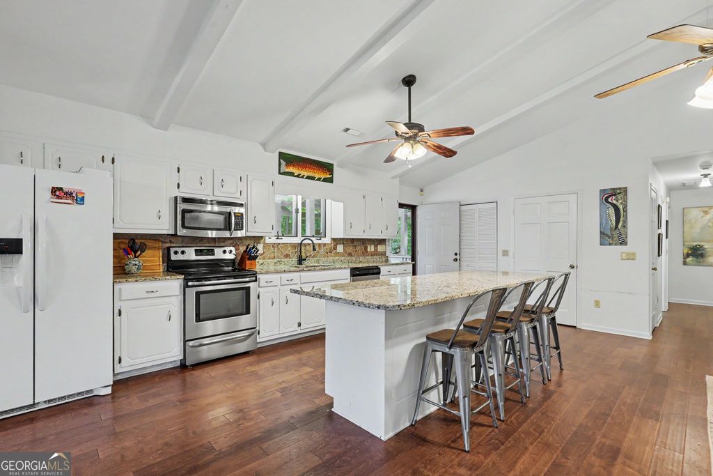 922 Burton Mountain Road, Clarkesville, GA 30523 — photo 4