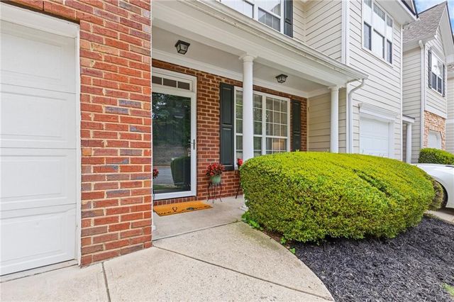 1607 Jackson Trace Court NW, Atlanta, GA 30318