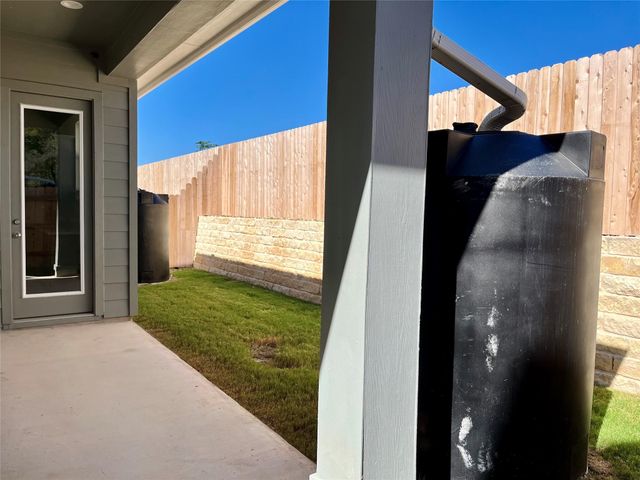 320 Creek RD 304, Dripping Springs, TX 78620