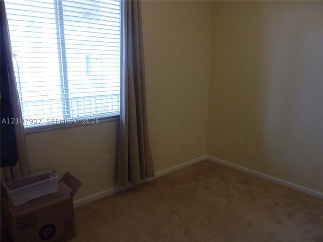3500 Oaks Clubhouse Dr 308, Pompano Beach, FL 33069