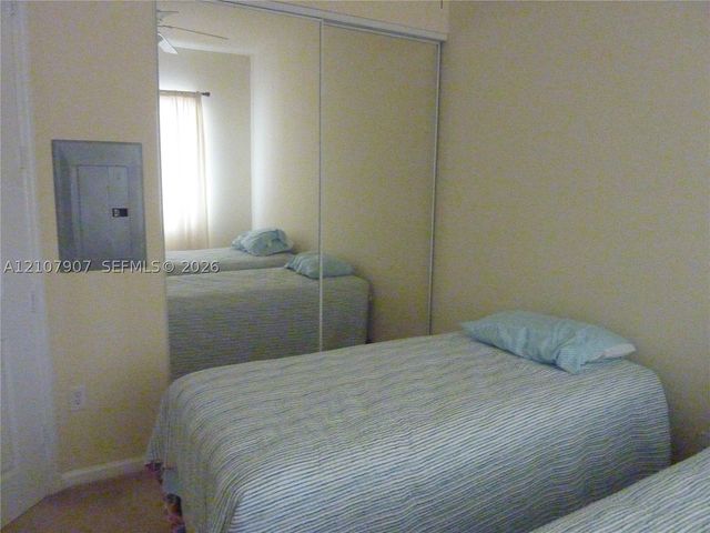 3500 Oaks Clubhouse Dr 308, Pompano Beach, FL 33069
