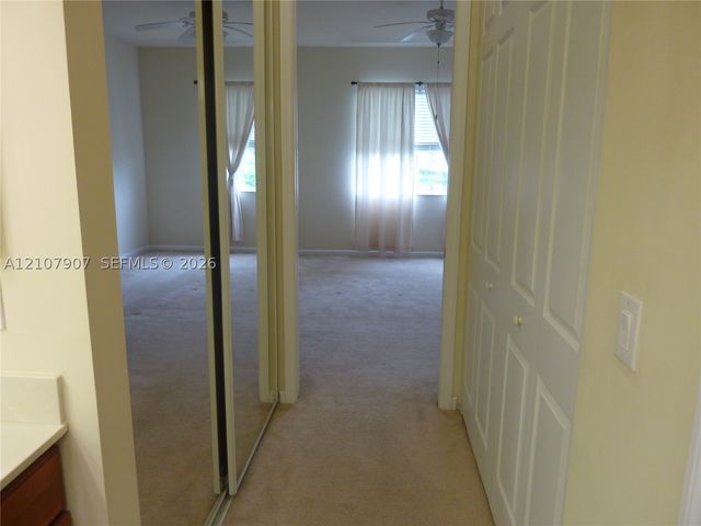 3500 Oaks Clubhouse Dr 308, Pompano Beach, FL 33069