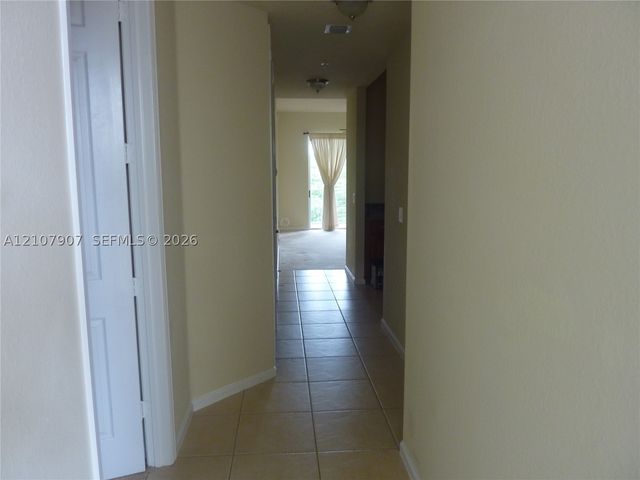 3500 Oaks Clubhouse Dr 308, Pompano Beach, FL 33069
