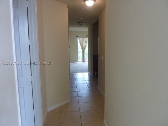 3500 Oaks Clubhouse Dr 308, Pompano Beach, FL 33069