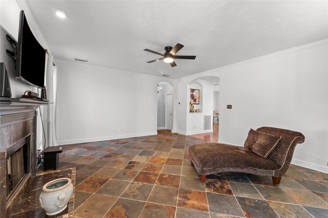 2922 Travick Lane, Houston, TX 77073