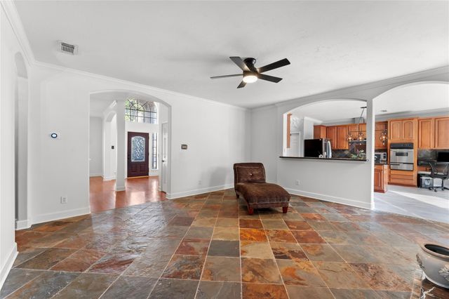 2922 Travick Lane, Houston, TX 77073