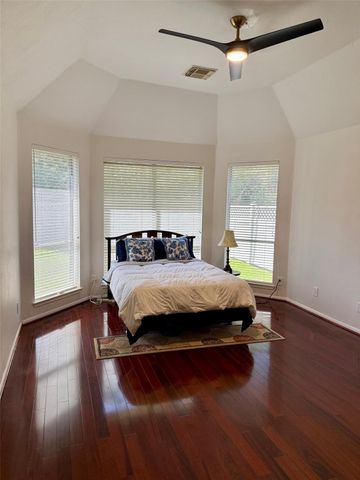 2922 Travick Lane, Houston, TX 77073