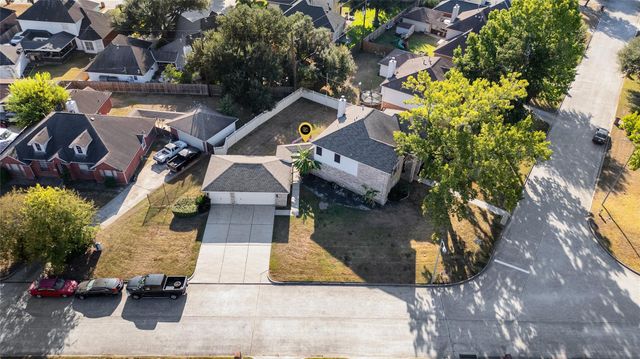 2922 Travick Lane, Houston, TX 77073