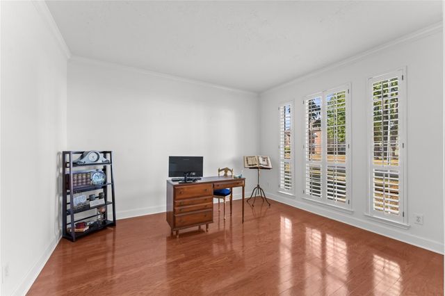 2922 Travick Lane, Houston, TX 77073