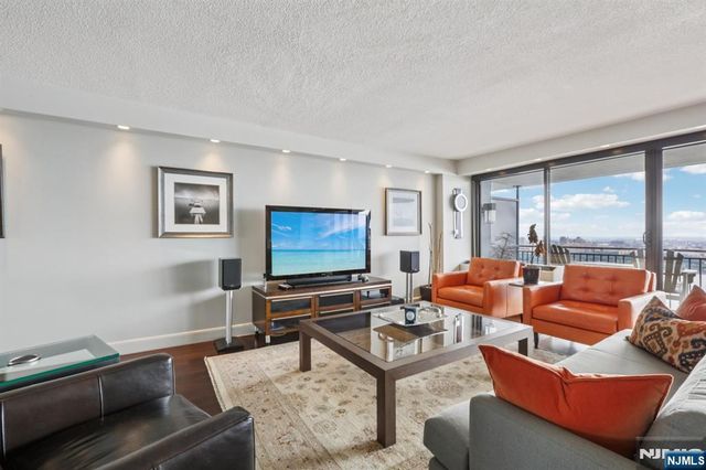 1500 Palisade Avenue 27C, Fort Lee, NJ 07024