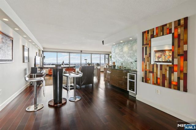 1500 Palisade Avenue 27C, Fort Lee, NJ 07024