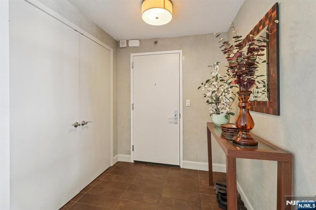 1500 Palisade Avenue 27C, Fort Lee, NJ 07024