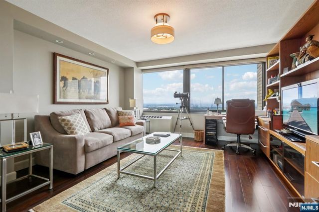 1500 Palisade Avenue 27C, Fort Lee, NJ 07024