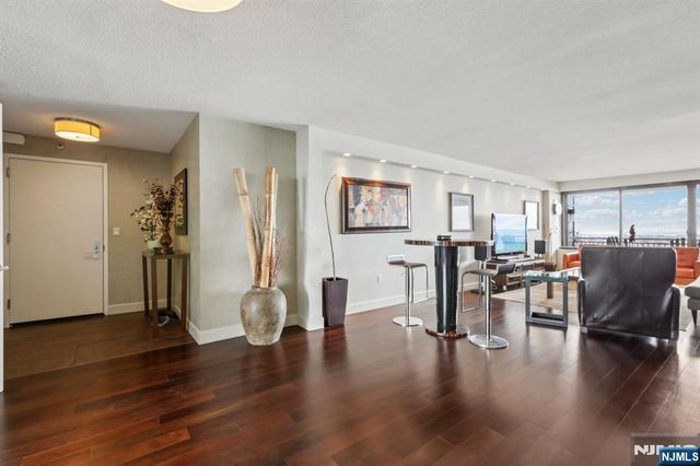 1500 Palisade Avenue 27C, Fort Lee, NJ 07024