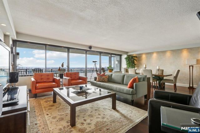 1500 Palisade Avenue 27C, Fort Lee, NJ 07024