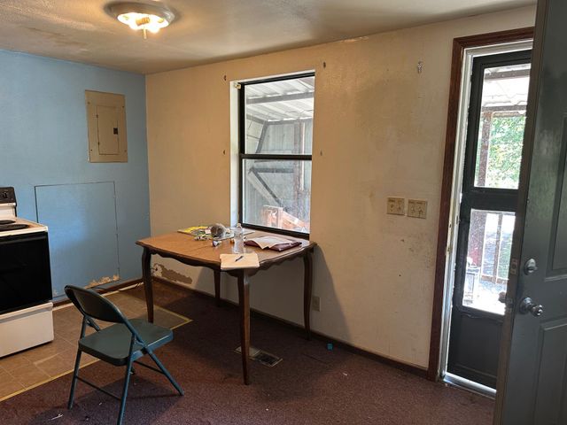 4670 S Duquesne Road, Joplin, MO 64804