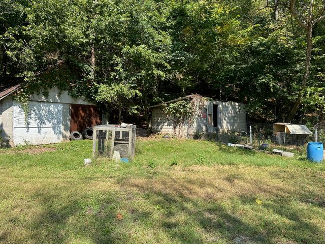 4670 S Duquesne Road, Joplin, MO 64804