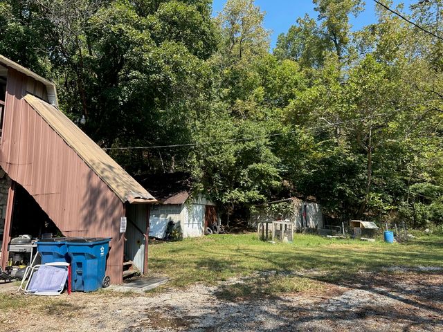 4670 S Duquesne Road, Joplin, MO 64804